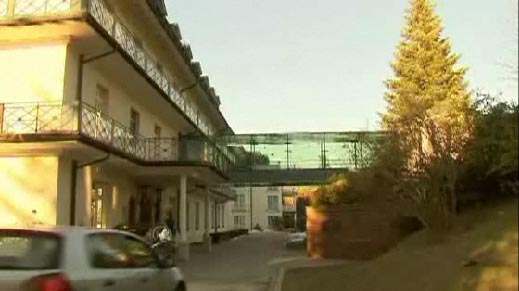 Και μετά από δυο εβδομάδες ταραχών, αυτό αναζητά και ο Χόσνι Μουμπάρακ