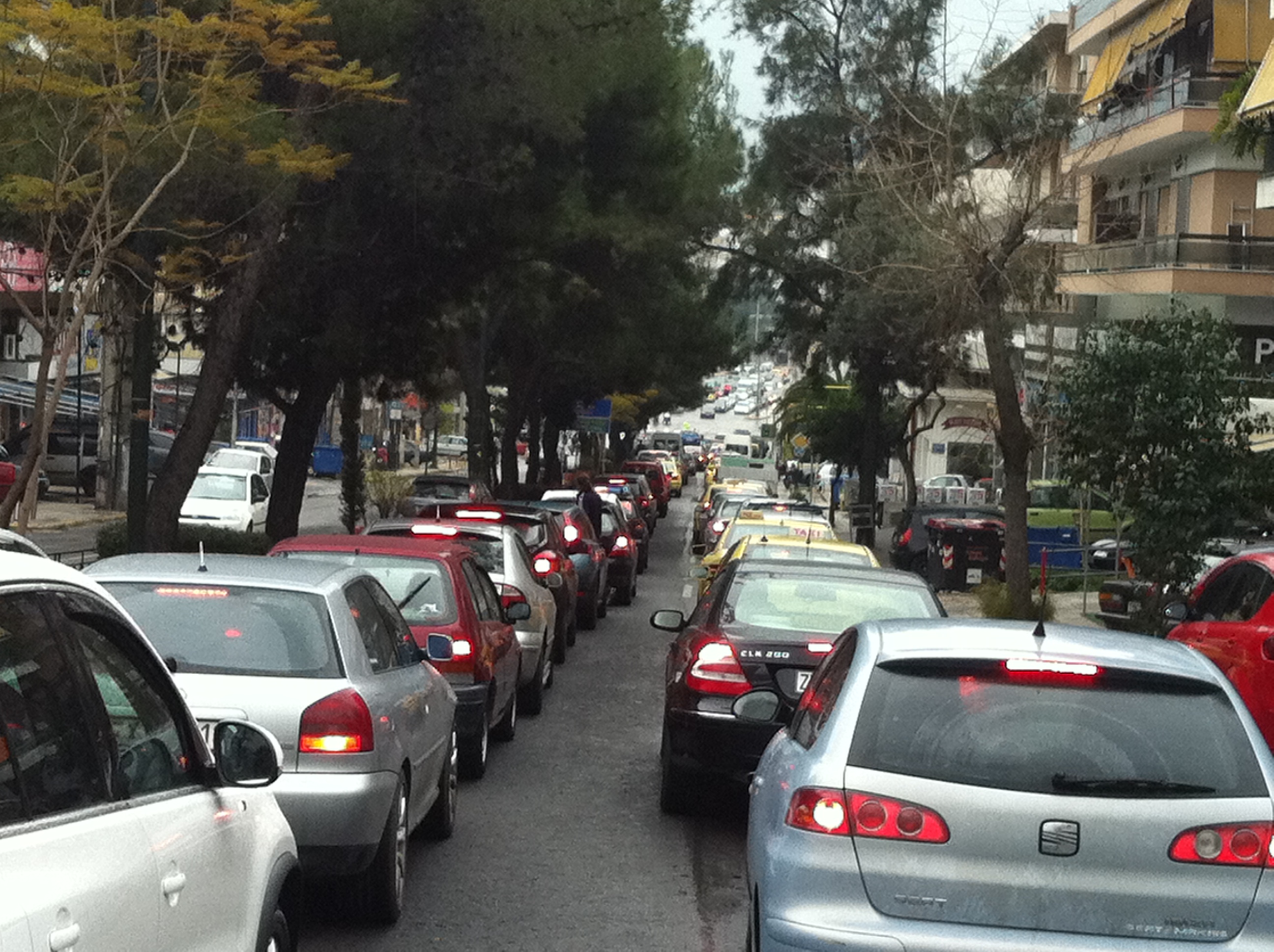 Αδιάβατη η Κατεχάκη, πρόβλημα και στη Μεσογείων από το “Πεντάγωνο” και κάτω 