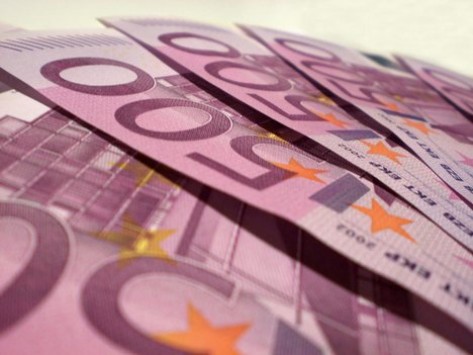 Επιτέλους κάτι άρχισε να κινείται. Δέσμευσαν λογαριασμούς, μετοχές και ακίνητα 121 φυσικών προσώπων.... Επιτέλους κάτι άρχισε να κινείται. Δέσμευσαν λογαριασμούς, μετοχές και ακίνητα 121 φυσικών προσώπων....
