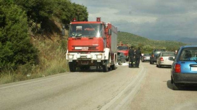Τρίκαλα: Όχημα της ΔΕΗ έπεσε σε χαράδρα - Πήδηξαν και σώθηκαν δύο υπάλληλοι!
