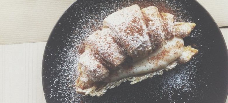 Θεσσαλονίκη: Εσείς έχετε φάει ''μπουγατσάν''; Δείτε το νέο γλυκό που κάνει θραύση στην πόλη!