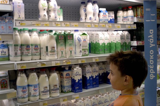 Όλη η αλήθεια για τις αλλαγές στο φρέσκο γάλα - Κλειδί η παστερίωση 