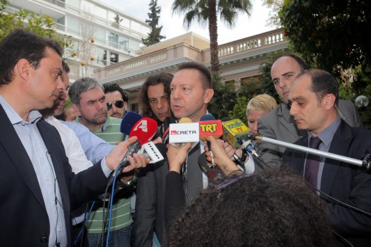 ''Σφίγγα'' ο Στουρνάρας για την έξοδο στις αγορές - Τον Απρίλιο το νέο αναπτυξιακό πρότυπο