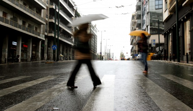 Βροχές και σήμερα - Πιθανότητα καταιγίδας στην Αττική το μεσημέρι