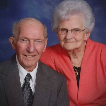 Δεν τους χώρισε ούτε ο θάνατος! Ήταν 70 χρόνια παντρεμένοι - Πέθαναν με 15 ώρες διαφορά