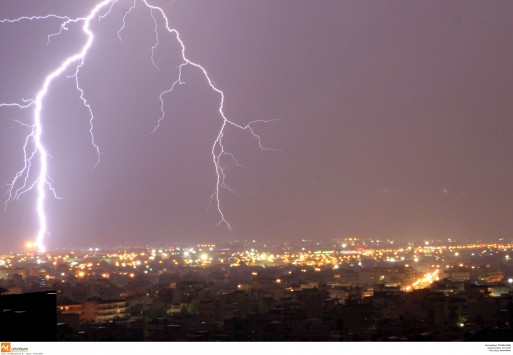 Καταιγίδες και χαλάζι τη Δευτέρα - Πού θα χτυπήσει η κακοκαιρία