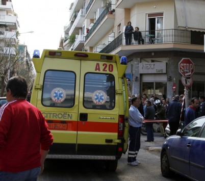 Ρόδος: Ανείπωτη τραγωδία με μητέρα δίδυμων παδιών - Κατέρρευσε μέσα στο κατάστημα που εργαζόταν!