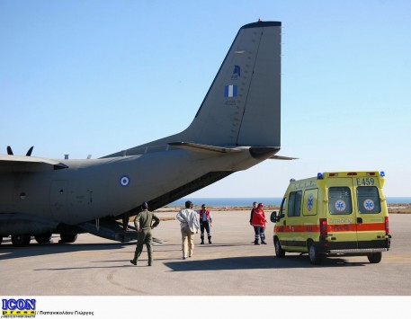 Μεταφορά ασθενών από Λέσβο και Μύκονο στην Αθήνα με C - 130 - Ανάμεσα τους ένα 4χρονο αγόρι