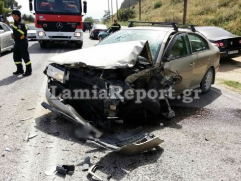 Καραμπόλα τρόμου με βυτιοφόρο και αυτοκίνητα στη Λαμία - Δείτε φωτό