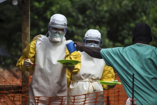 Λιβερία: Κλείνει τα σύνορα για να περιορίσει την εξάπλωση του ιού Έμπολα!