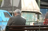 Νέο μαχαίρι 3% στις συντάξεις ενός εκατομμυρίου ασφαλισμένων – “Τρύπα” 274 εκ. ευρώ στο Ενιαίο Ταμείο Επικουρικής Ασφάλισης