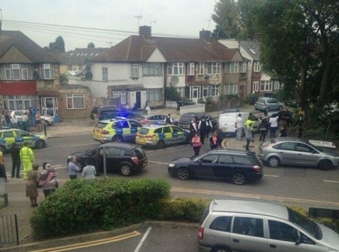 Πανικός στο Λονδίνο! - Βρέθηκε γυναίκα αποκεφαλισμένη σε αυλή 
