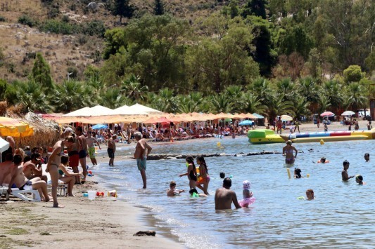 Χανιά: Σπαραγμός για γνωστό σεφ που πνίγηκε στη θάλασσα - Ο ναυαγοσώστης δεν κατάφερε να τον κρατήσει στη ζωή!