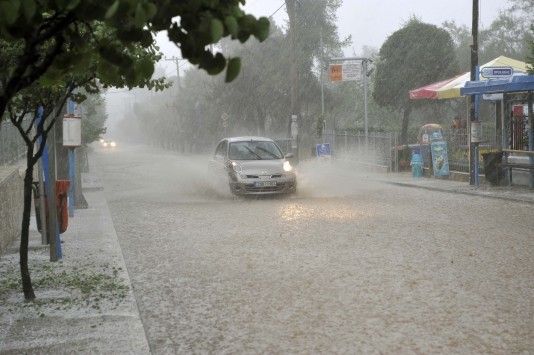 Συνεχίζεται η κακοκαιρία και την Δευτέρα