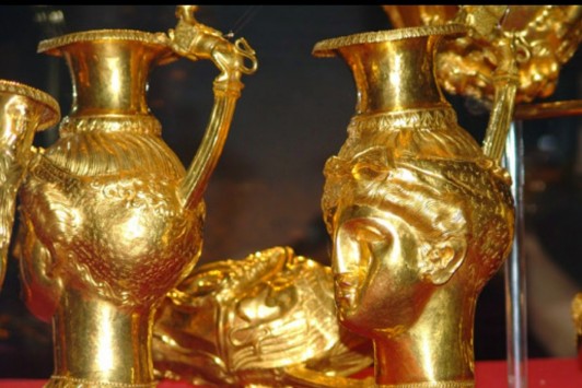 Θράκη: Με ένα όνειρο τρελό... - Όλο και περισσότεροι σκάβουν για κρυμμένο θησαυρό!