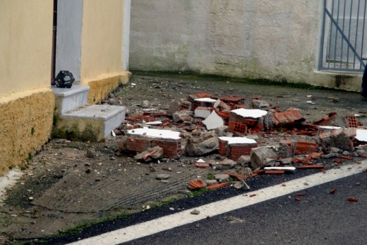Σε ετοιμότητα για τον σεισμό 4,8 Ρίχτερ στο Αίγιο - Τι ζημιές προκάλεσε σε κτίρια