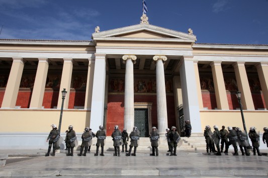 `Φρούριο` η Αθήνα ενόψει των εορτασμών για την επέτειο του Πολυτεχνείου – Επί ποδός 6.000 αστυνομικοί