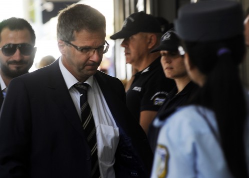 Παίζουν με τα νεύρα μιας ολόκληρης χώρας! Η Κομισιόν διαρρέει πως επιστρέφει η τρόικα - Το ΔΝΤ δηλώνει πως `δεν ξέρει τίποτα`