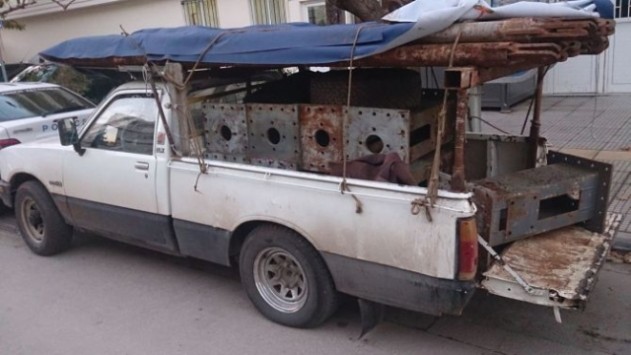 Λιβαδειά: Η εικόνα του αυτοκινήτου που βλέπετε έφερε τρεις συλλήψεις - Δείτε φωτό!