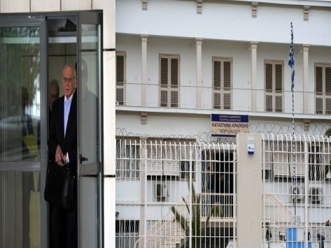 Π. Βλαστός: Ο απόλυτος άρχοντας των φυλακών Κορυδαλλού – Η στενή παρέα με τον Λάκη Γαβαλά – Εντολή Τσοχατζόπουλου για 3 επιθέσεις στον Σμπώκο