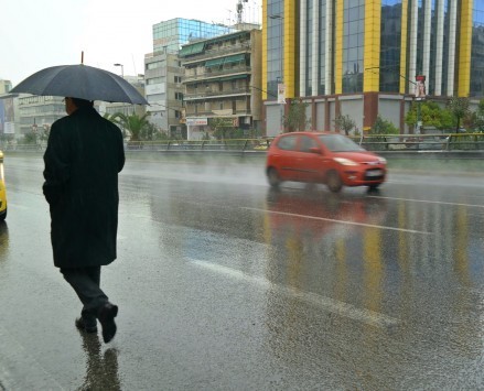 Έκτακτο δελτίο επιδείνωσης του καιρού - Καταιγίδες και σαρωτικοί νοτιάδες!