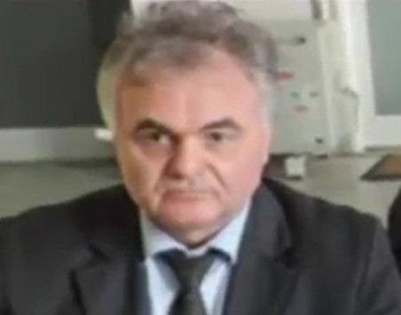 Καρδίτσα: Ο υποψήφιος που... έπαθε πλάκα όταν έφτασε στο εκλογικό κέντρο - Δείτε φωτό και βίντεο!