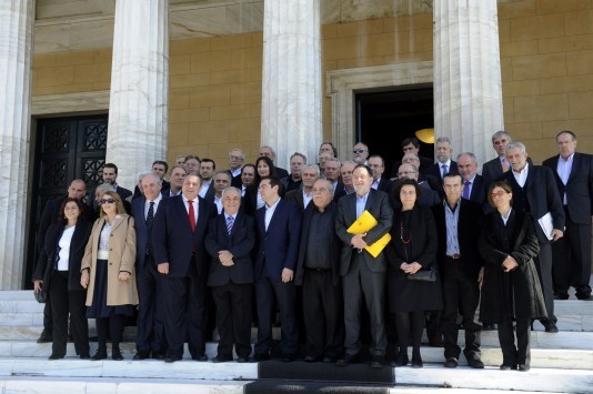 Οι εξαγγελίες της κυβέρνησης βυθίζουν το χρηματιστήριο! Πάνω από 9% η πτώση! - Στο limit down κλείνουν οι περισσότερες τράπεζες!