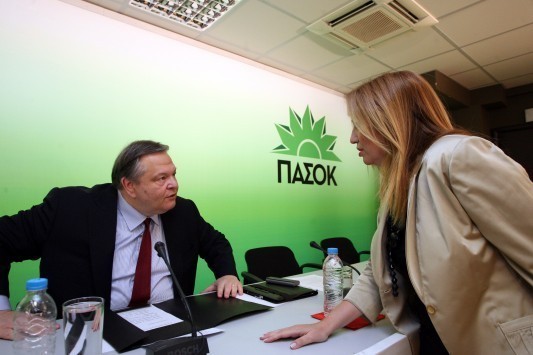 `Σφάχτηκαν` Βενιζέλος και Φώφη για την ηγεσία του κόμματος - `Αυτά που λες είναι προκλητικά και ιταμά`