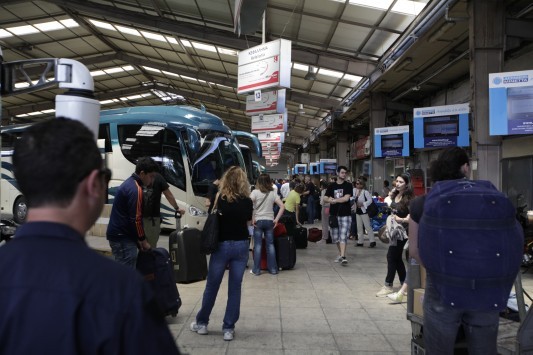 Πρέβεζα: ''Γαμ... Έλληνες καλά σας κάνουν οι Γερμανοί'' - Χαμός σε λεωφορείο και χαστούκια από γυναίκα σε άντρα επιβάτη! Πρέβεζα: ''Γαμ... Έλληνες καλά σας κάνουν οι Γερμανοί'' - Χαμός σε λεωφορείο και χαστούκια από γυναίκα σε άντρα επιβάτη!