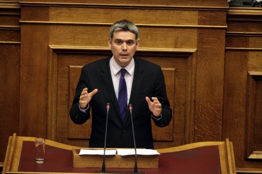 ΝΔ: Ο ΣΥΡΙΖΑ φοβάται τους βουλευτές του - Θα ψηφίσουμε εμείς τη συμφωνία
