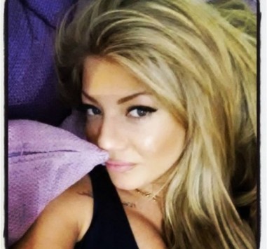 Αχαϊα: Ανέβασε αυτή τη φωτογραφία και έγινε στο facebook ο κακός χαμός - Οι στιγμές χαλάρωσης και οι εικόνες που την έκαναν διάσημη (Φωτό)!