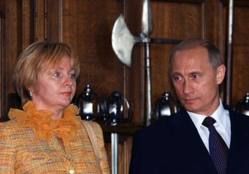 `Ο Πούτιν είναι νεκρός`: Η `βόμβα` από την πρώην σύζυγό του