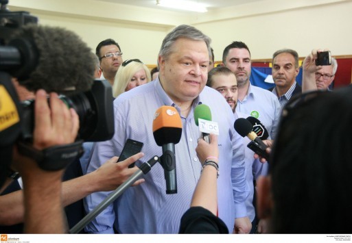 Βενιζέλος: “Να κλείσουμε συμφωνία και να προχωρήσουμε” Βενιζέλος: “Να κλείσουμε συμφωνία και να προχωρήσουμε”