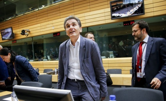 Eurogroup: Έπεσαν οι μάσκες! Σόιμπλε και Φινλανδία απέναντι στην Ελλάδα - Εννέα ώρες και καμία συμφωνία! Στις 12 νέο Eurogroup στις 5 Σύνοδος Κορυφής