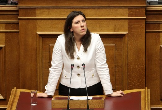 Δεν το... κουνάει η Κωνσταντοπούλου: Μόνο η Βουλή μπορεί να με διώξει