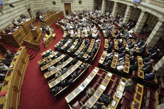 Βουλή Live: Υπερψηφίστηκε το Μνημόνιο - Μόλις 116 οι βουλευτές του ΣΥΡΙΖΑ που ψήφισαν ναι - 32 τα όχι από τον ΣΥΡΙΖΑ