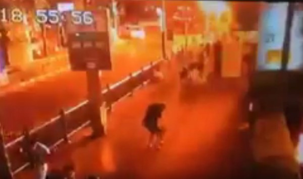 Μπανγκόκ: Βίντεο ντοκουμέντο από την στιγμή της έκρηξης της βόμβας! Δίχως τέλος η τραγωδία - Τουλάχιστον 27 οι νεκροί, 80 οι τραυματίες!