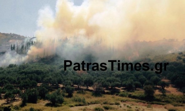 Κάηκε πυροσβεστικό όχημα στη φωτιά της Πάτρας! ΒΙΝΤΕΟ