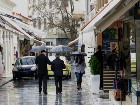 Καιρός: Απότομη αλλαγή με καταιγίδες και θυελλώδεις ανέμους! Πρόγνωση για την Τετάρτη