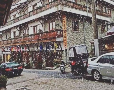 Πέφτει το πρώτο χιόνι στο Μέτσοβο - Το έστρωσε στη Βασιλίτσα!