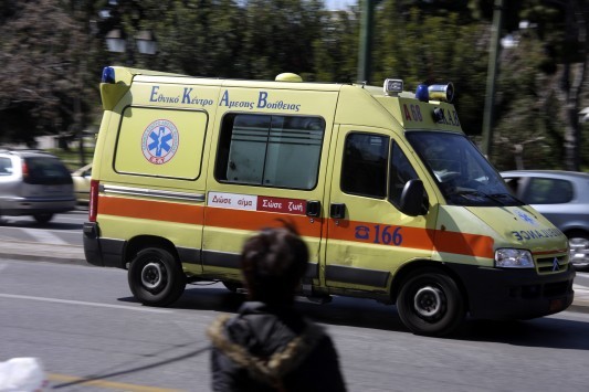 Ηράκλειο: Πέθανε οδηγός μπροστά στο αυτοκίνητό του - Τραγωδία στο κέντρο της πόλης!
