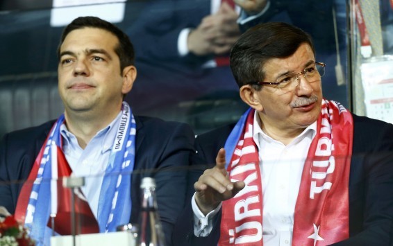 `Έσβησαν` τα tweets Τσίπρα για τους `νευρικούς πιλότους`