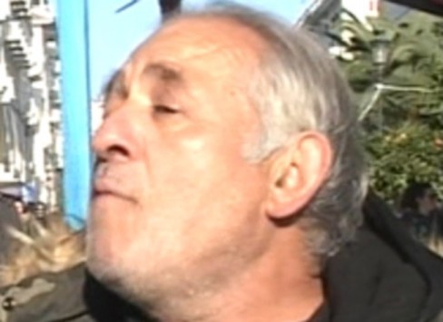 Θεσσαλονίκη: Αυτός είναι ο καστανάς που συνελήφθη λιπόθυμος - Τι απαντά στους αστυνομικούς (Βίντεο)!