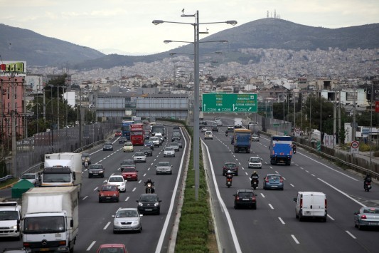 Τέλη κυκλοφορίας αυτοκινήτων: Τελευταία ημέρα σήμερα για την πληρωμή