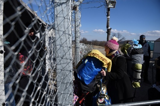 Στρατό και αστυνομία στα σύνορα Ελλάδας - ΠΓΔΜ θα στείλει η Αυστρία