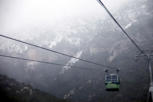 Καιρός: Κρύο, θυελλώδεις βοριάδες και... χιόνια ακόμη και στην Πάρνηθα