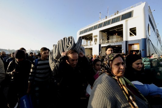 Βόρειο Αιγαίο: 5.400 πρόσφυγες και μετανάστες, έτοιμοι να ταξιδέψουν στον Πειραιά - Στη Λέσβο οι περισσότεροι! Βόρειο Αιγαίο: 5.400 πρόσφυγες και μετανάστες, έτοιμοι να ταξιδέψουν στον Πειραιά - Στη Λέσβο οι περισσότεροι!