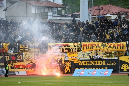 ΑΕΚ:`Πέσιμο` οπαδών στην αποστολή! Επεισόδιο με Τζιμπούρ και απειλές προς όλους