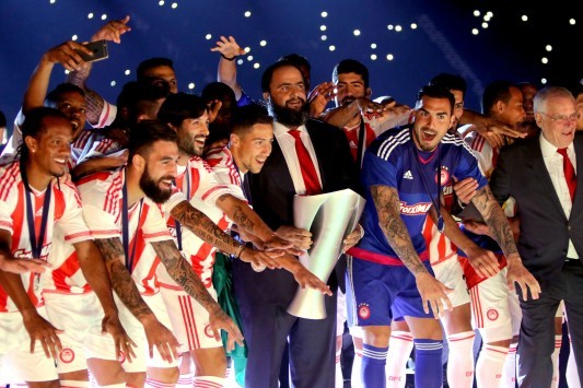 Ολυμπιακός: `Ερυθρόλευκες` στιγμές μαγείας και προσφοράς! Το βίντεο της φιέστας Ολυμπιακός: `Ερυθρόλευκες` στιγμές μαγείας και προσφοράς! Το βίντεο της φιέστας