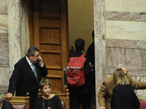 Βουλή: 'Κρύφτηκαν` οι ΑΝΕΛ! Ούτε ένας ομιλητής για την υπεράσπιση του ασφαλιστικού!